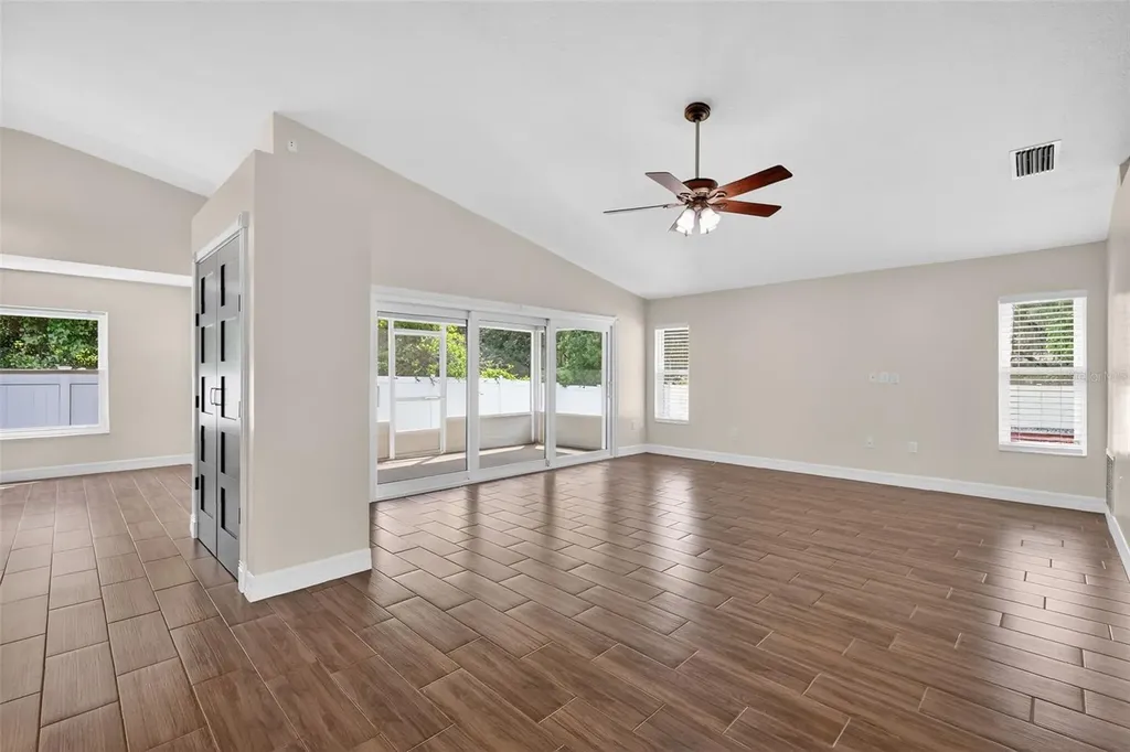 11637 Lake Drive Leesburg FL 34788