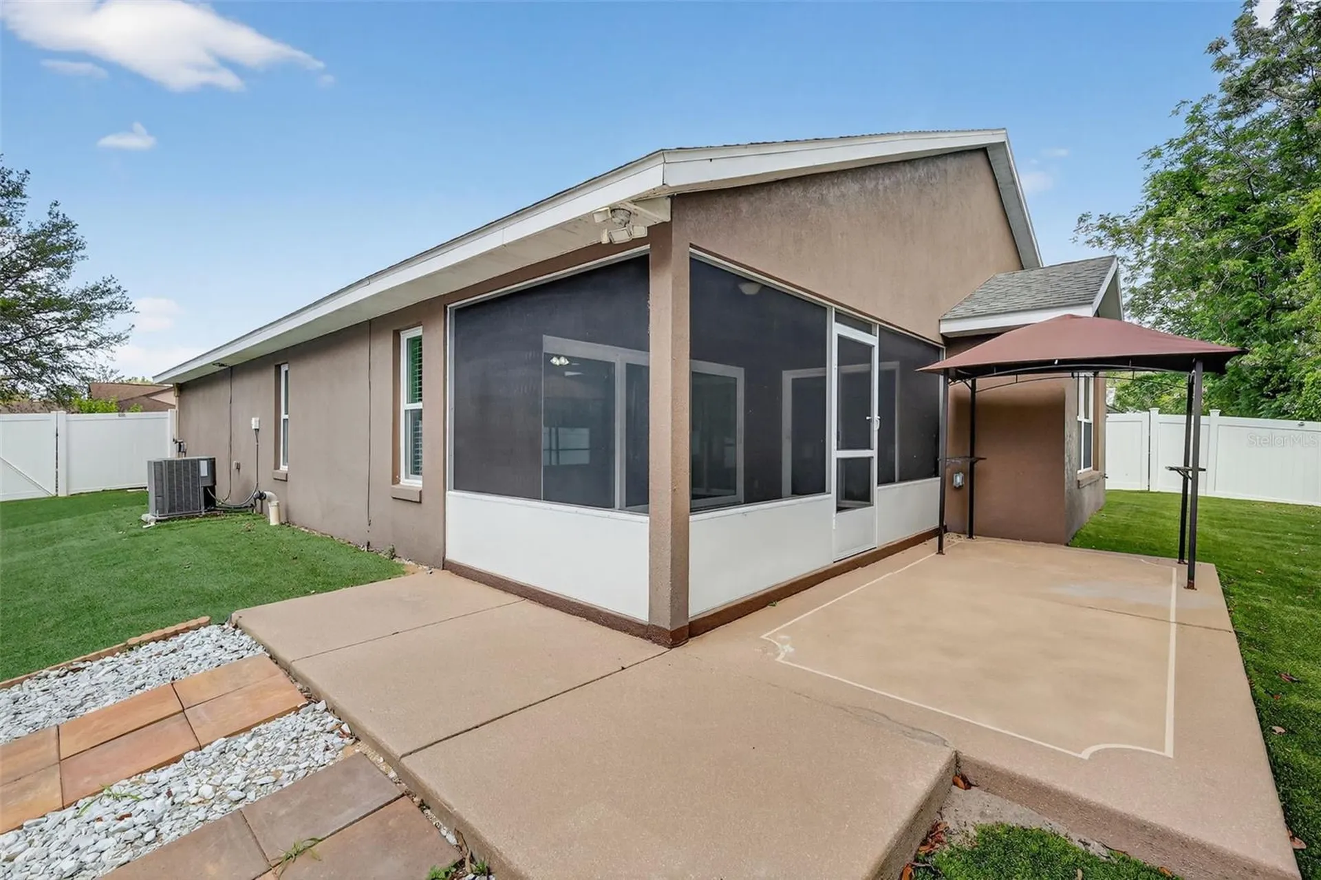 11637 Lake Drive Leesburg FL 34788