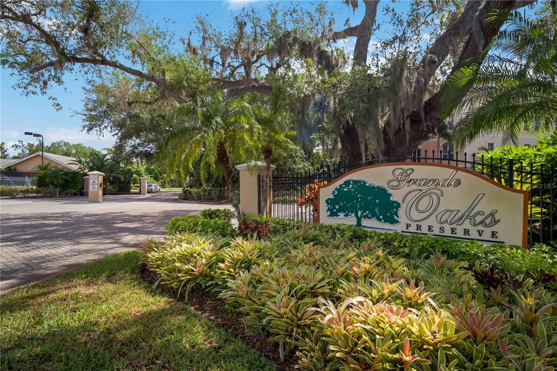 5246 Manorwood Drive Sarasota FL 34235