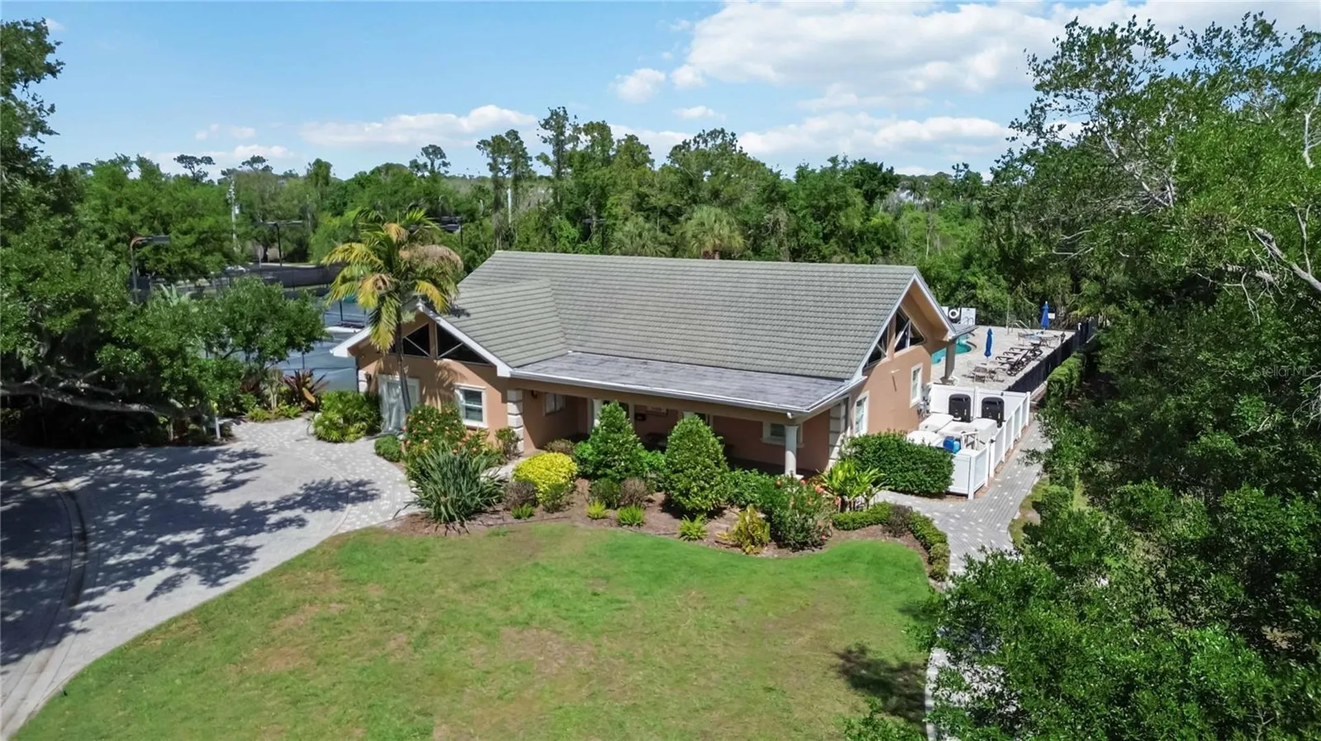 5246 Manorwood Drive Sarasota FL 34235