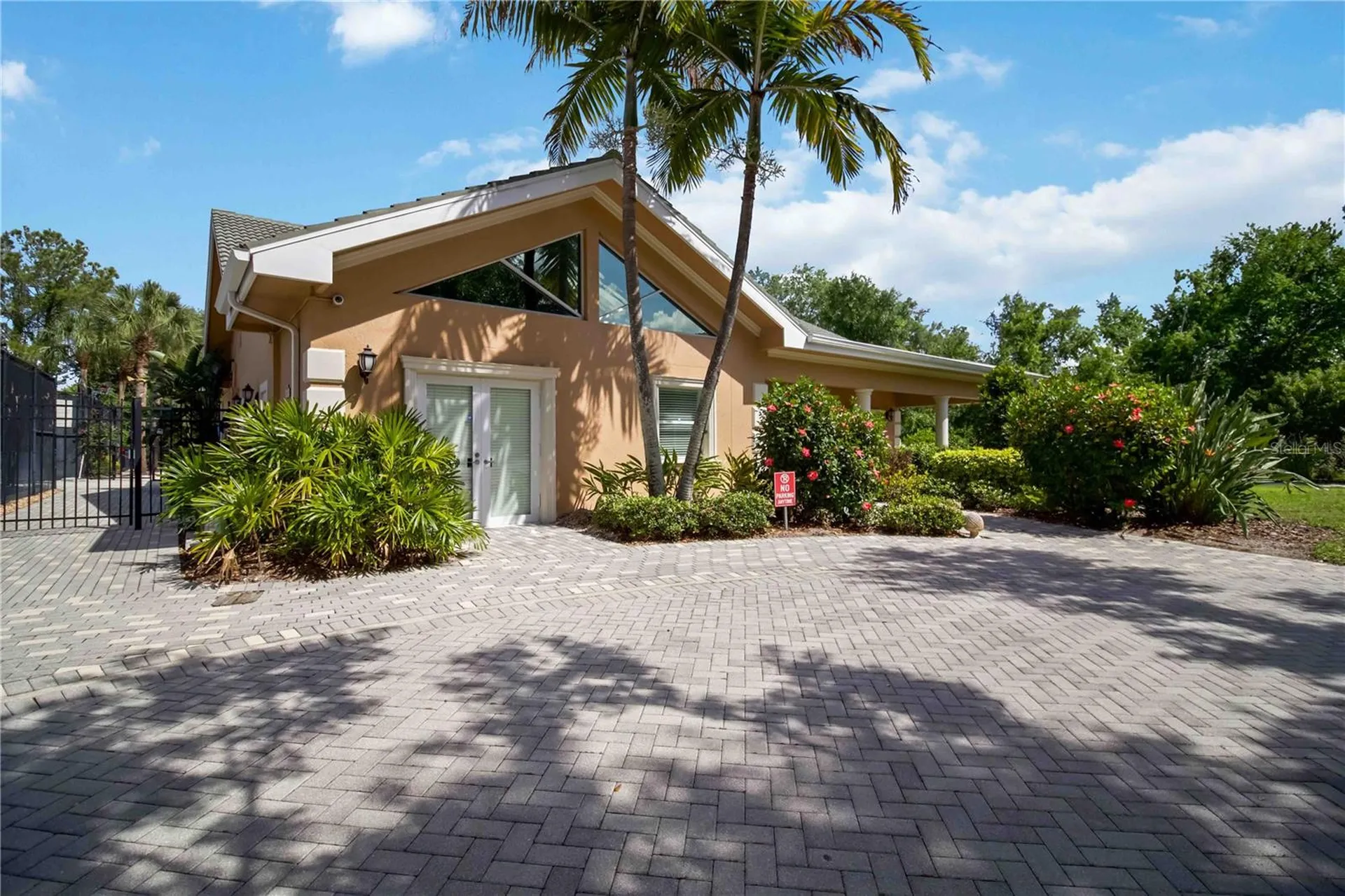5246 Manorwood Drive Sarasota FL 34235