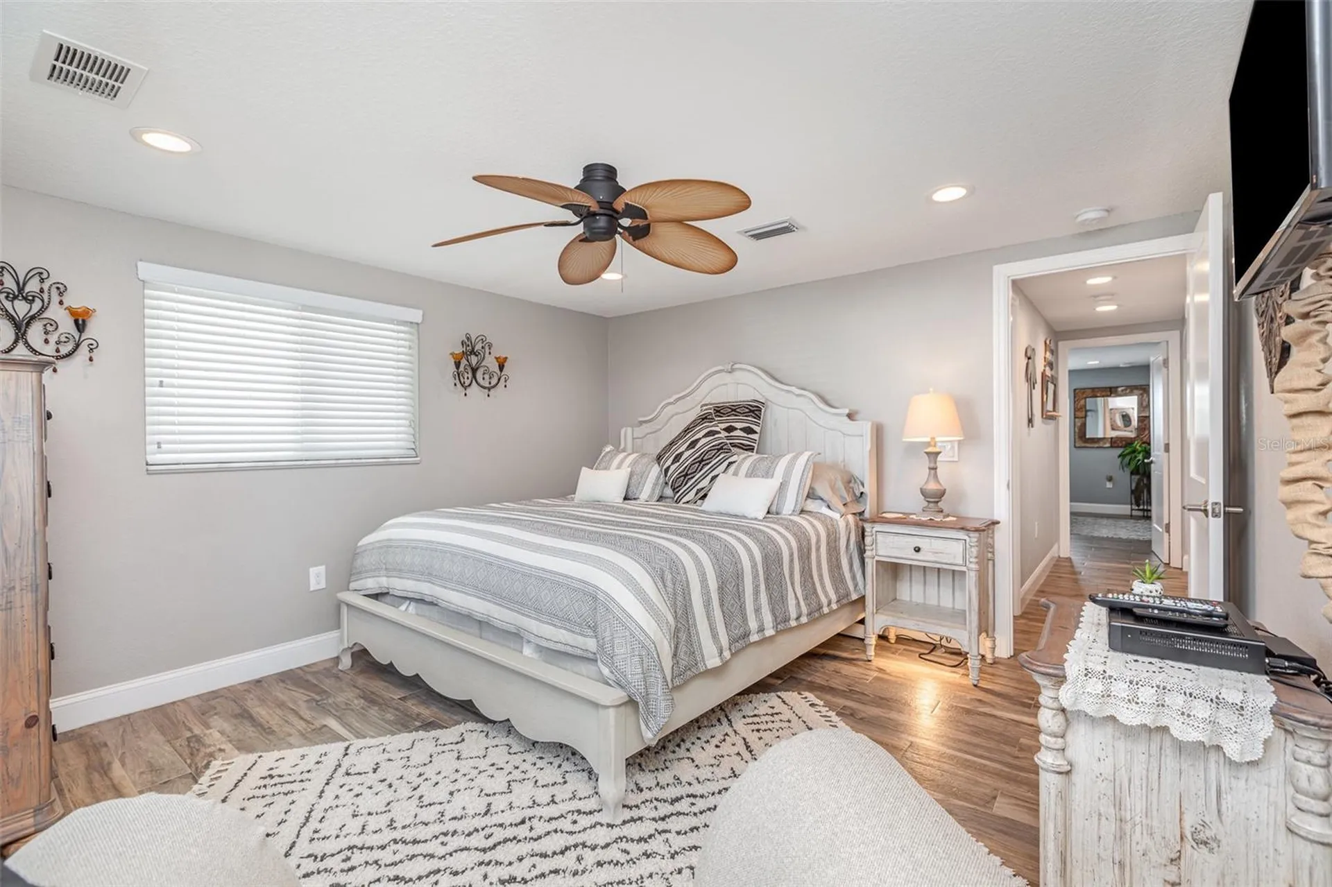 3811 101st Street W Bradenton FL 34210