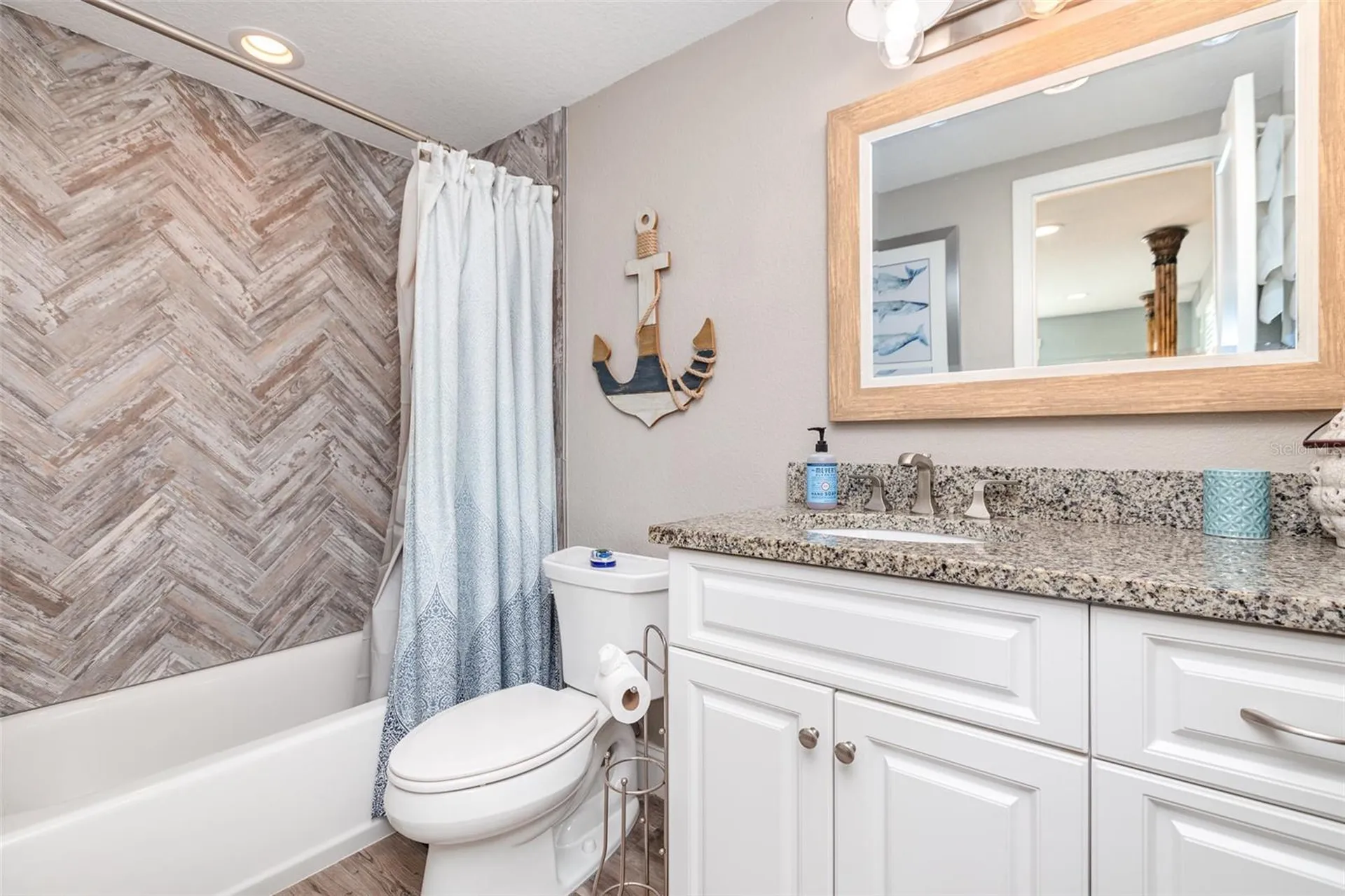 3811 101st Street W Bradenton FL 34210
