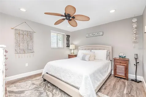 3811 101st Street W Bradenton FL 34210