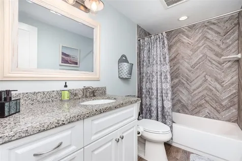 3811 101st Street W Bradenton FL 34210