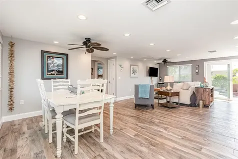 3811 101st Street W Bradenton FL 34210