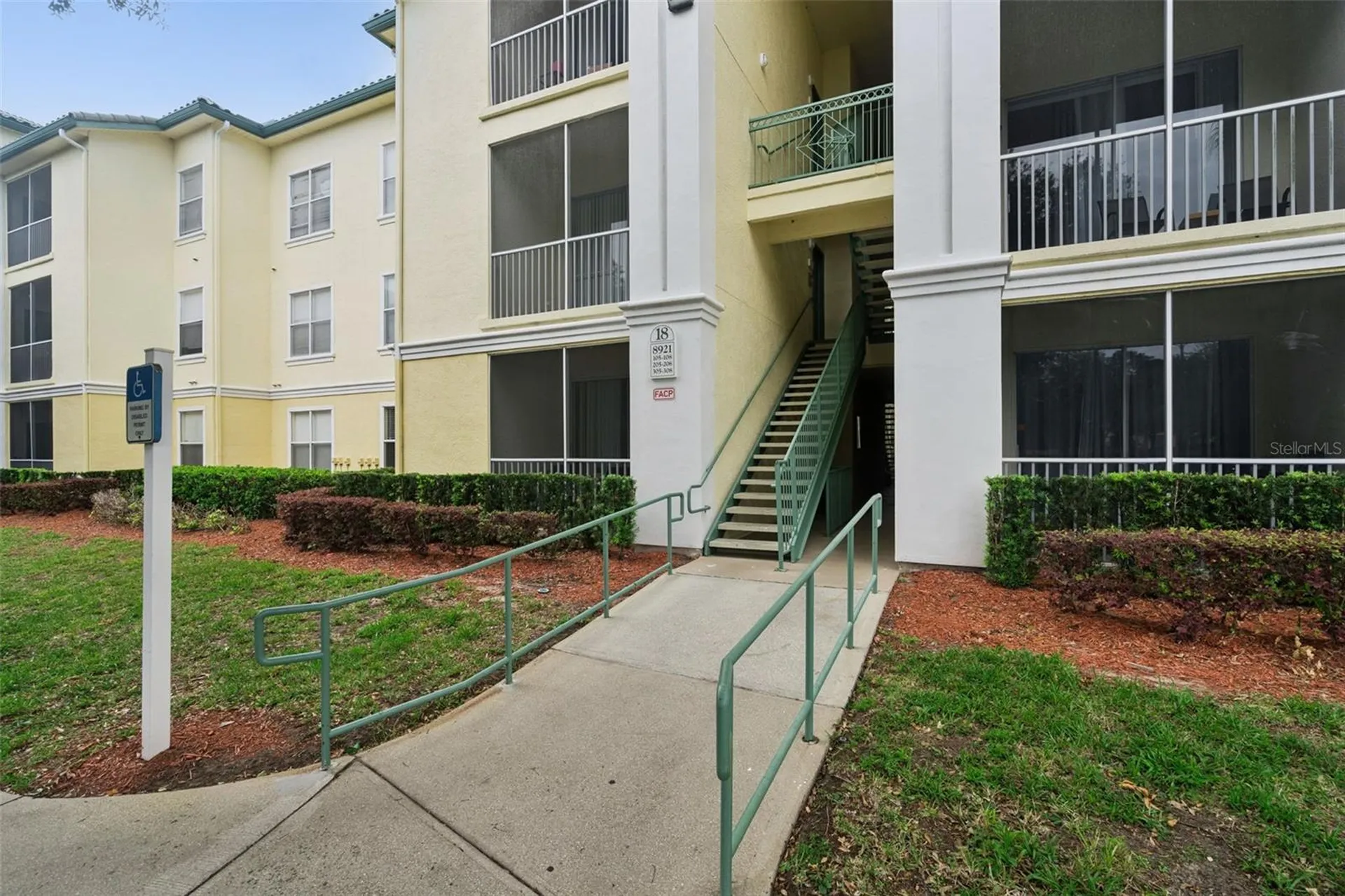 8921 Legacy Court Kissimmee FL 34747