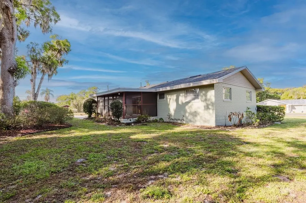 305 S Woodward Avenue Deland FL 32720