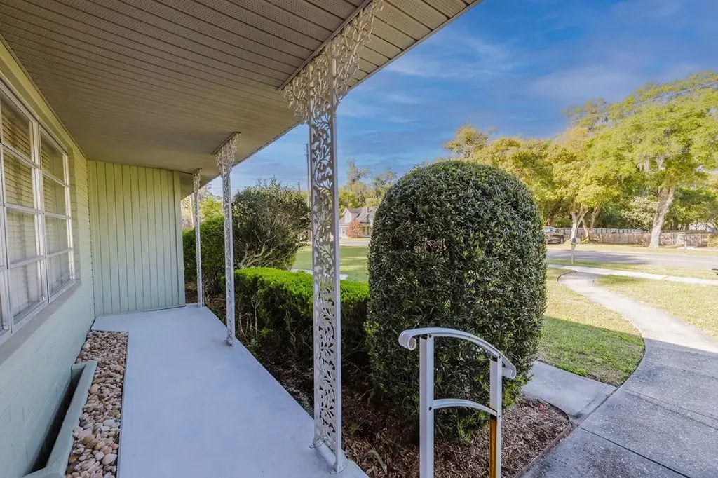 305 S Woodward Avenue Deland FL 32720