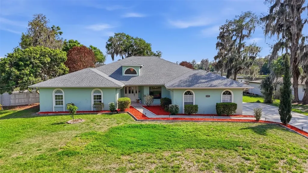 20140 W County Line Road Lutz FL 33558
