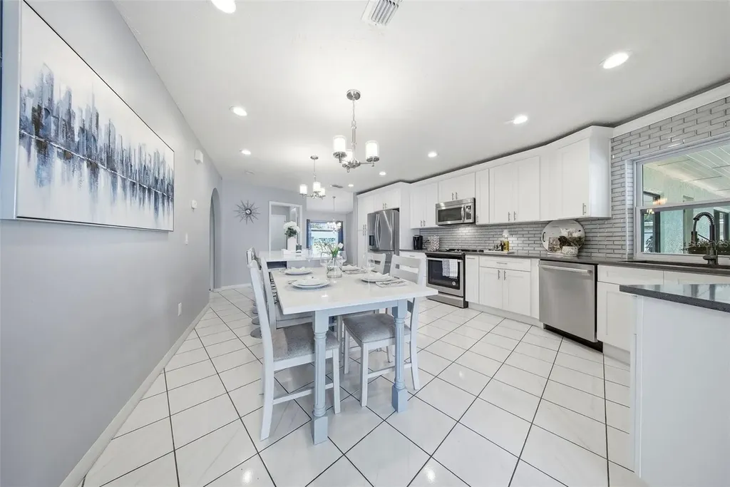 20140 W County Line Road Lutz FL 33558