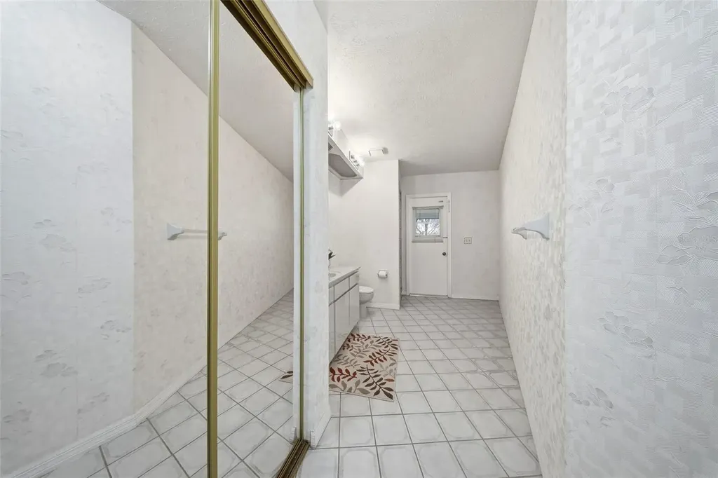 20140 W County Line Road Lutz FL 33558