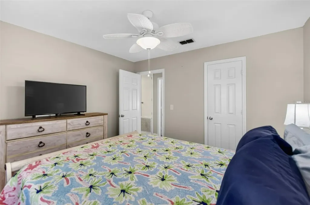 105 Central Avenue Crescent City FL 32112