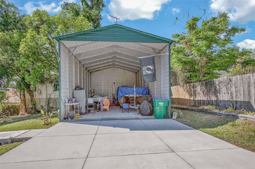 105 Central Avenue Crescent City FL 32112