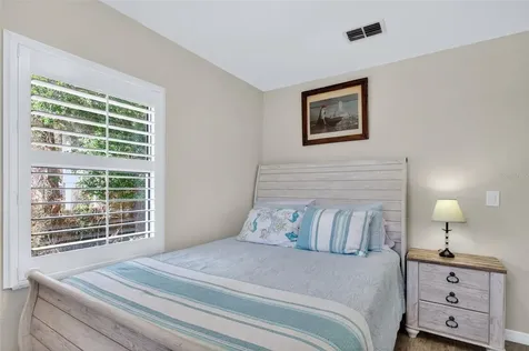105 Central Avenue Crescent City FL 32112