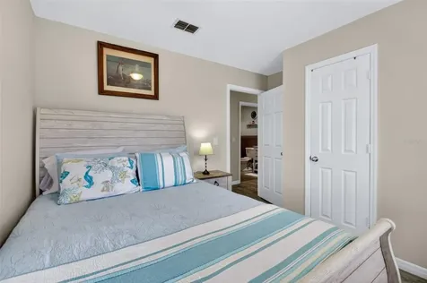105 Central Avenue Crescent City FL 32112