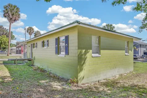 105 Central Avenue Crescent City FL 32112