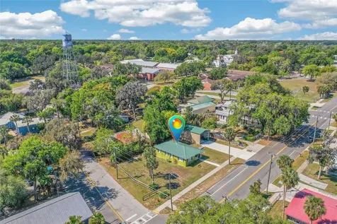105 Central Avenue Crescent City FL 32112