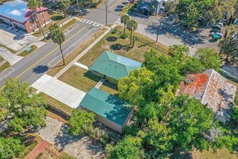 105 Central Avenue Crescent City FL 32112
