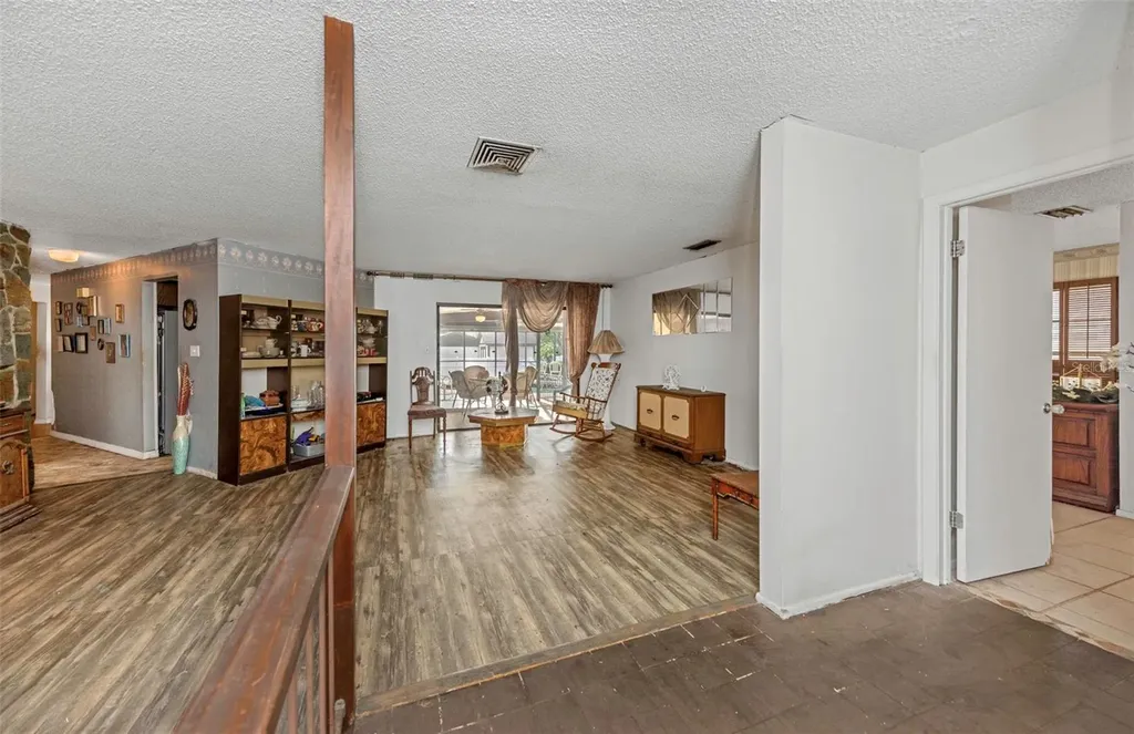 107 Country Villas Drive Safety Harbor FL 34695