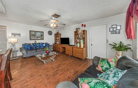 107 Country Villas Drive Safety Harbor FL 34695