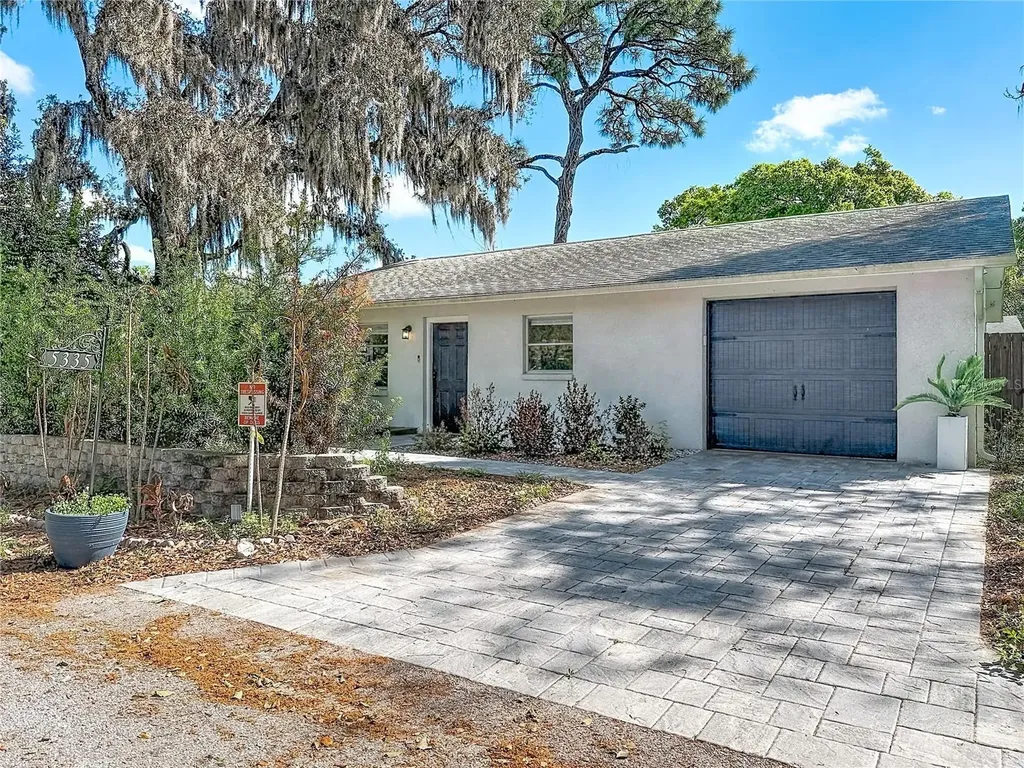 5335 Lemon Avenue Seffner FL 33584