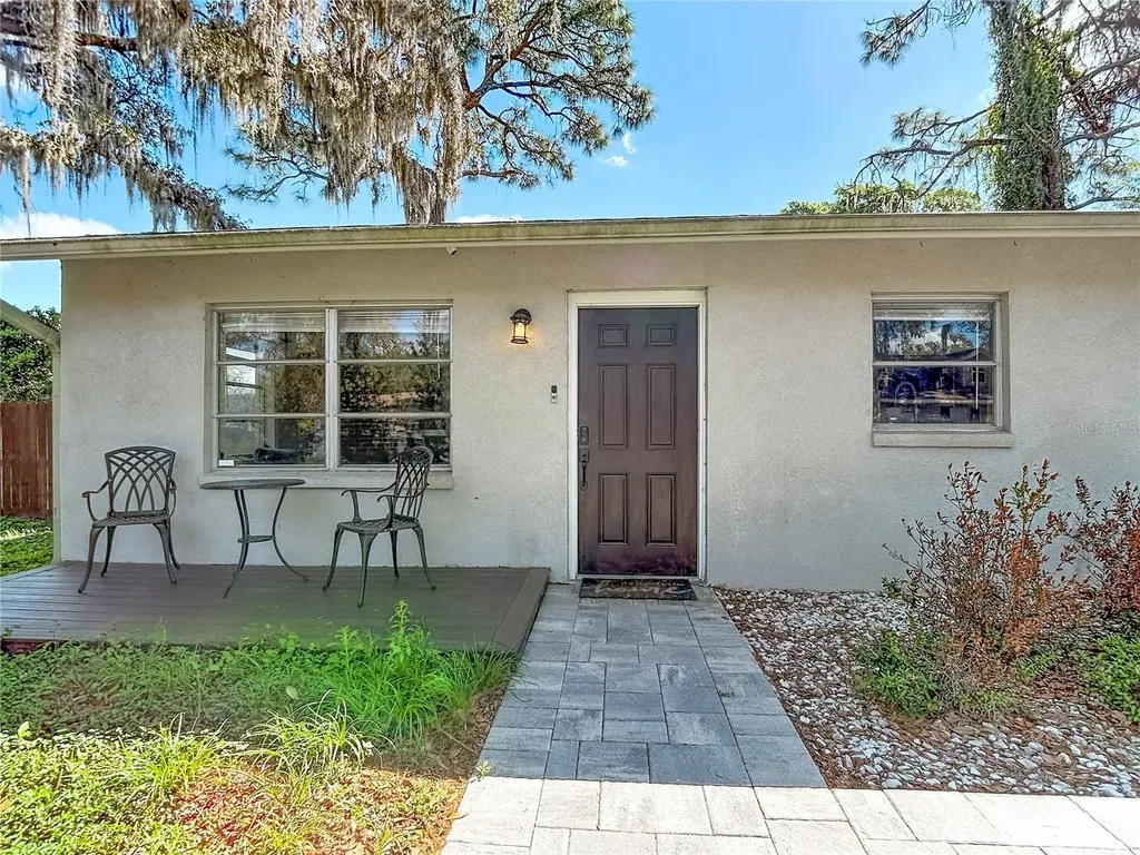 5335 Lemon Avenue Seffner FL 33584