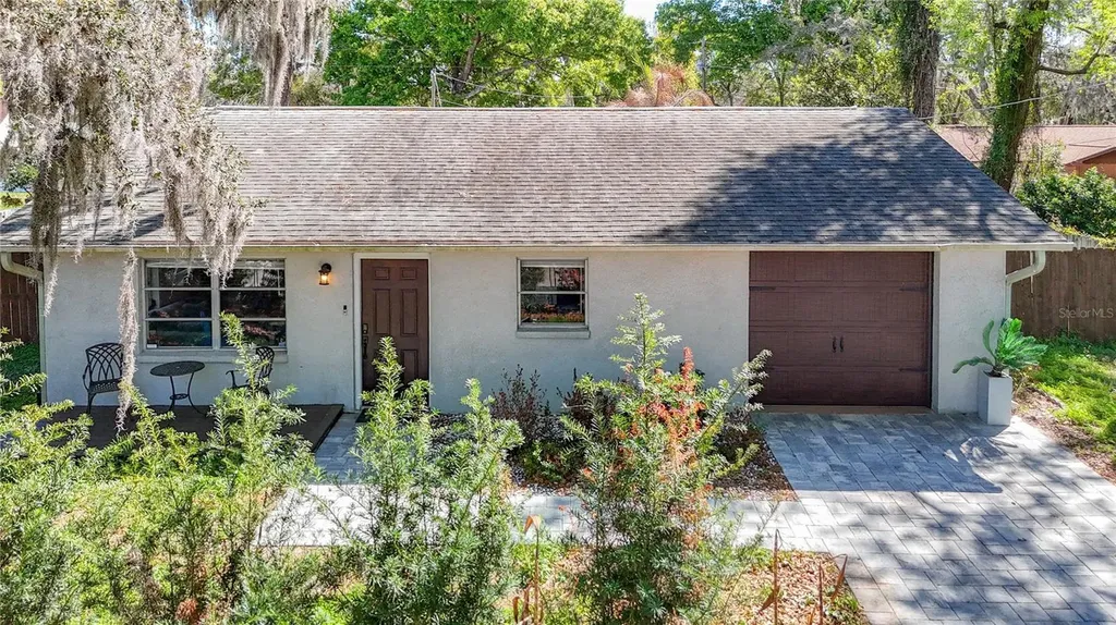 5335 Lemon Avenue Seffner FL 33584
