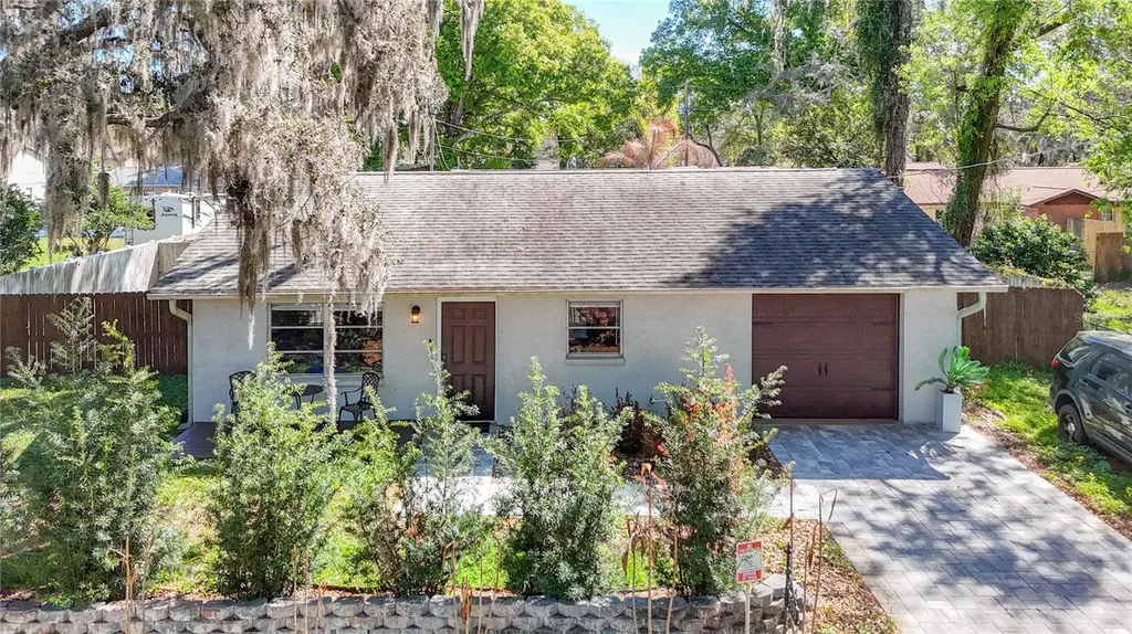 5335 Lemon Avenue Seffner FL 33584