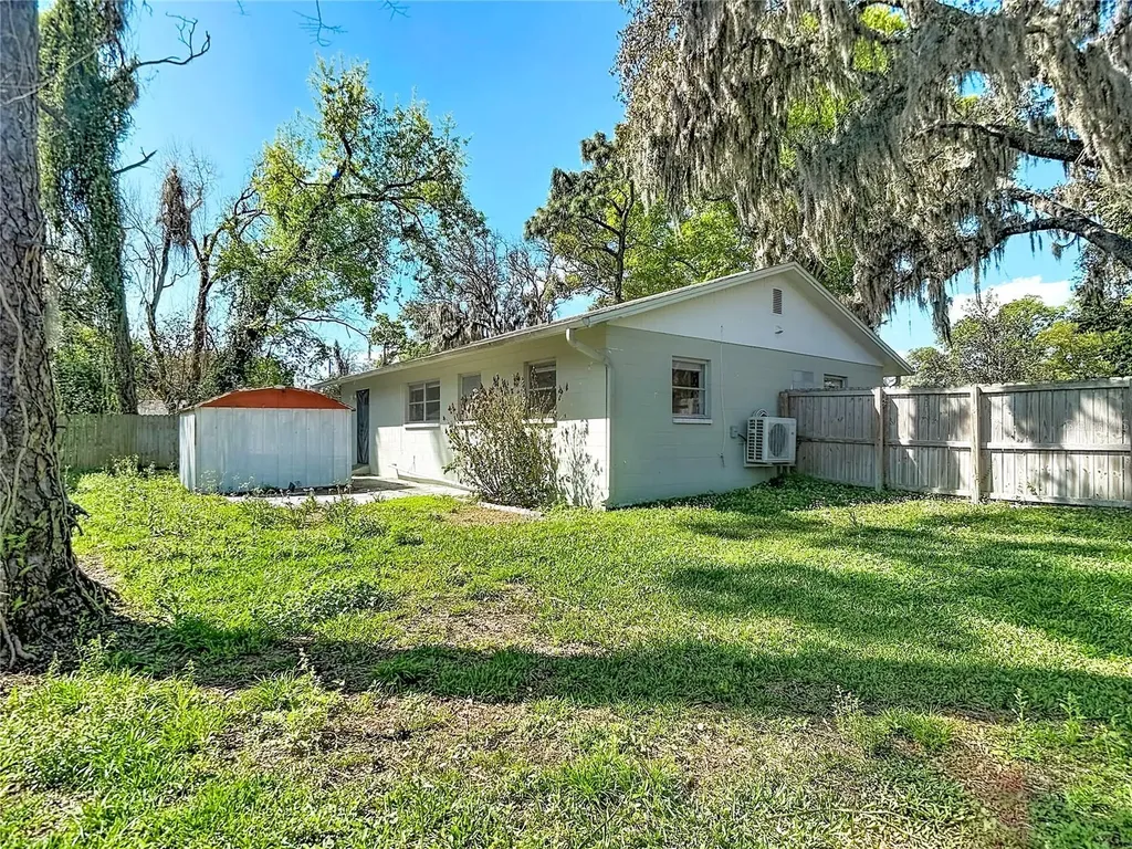 5335 Lemon Avenue Seffner FL 33584