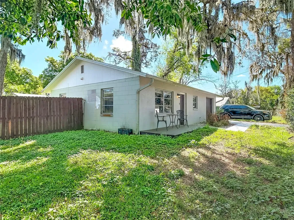 5335 Lemon Avenue Seffner FL 33584