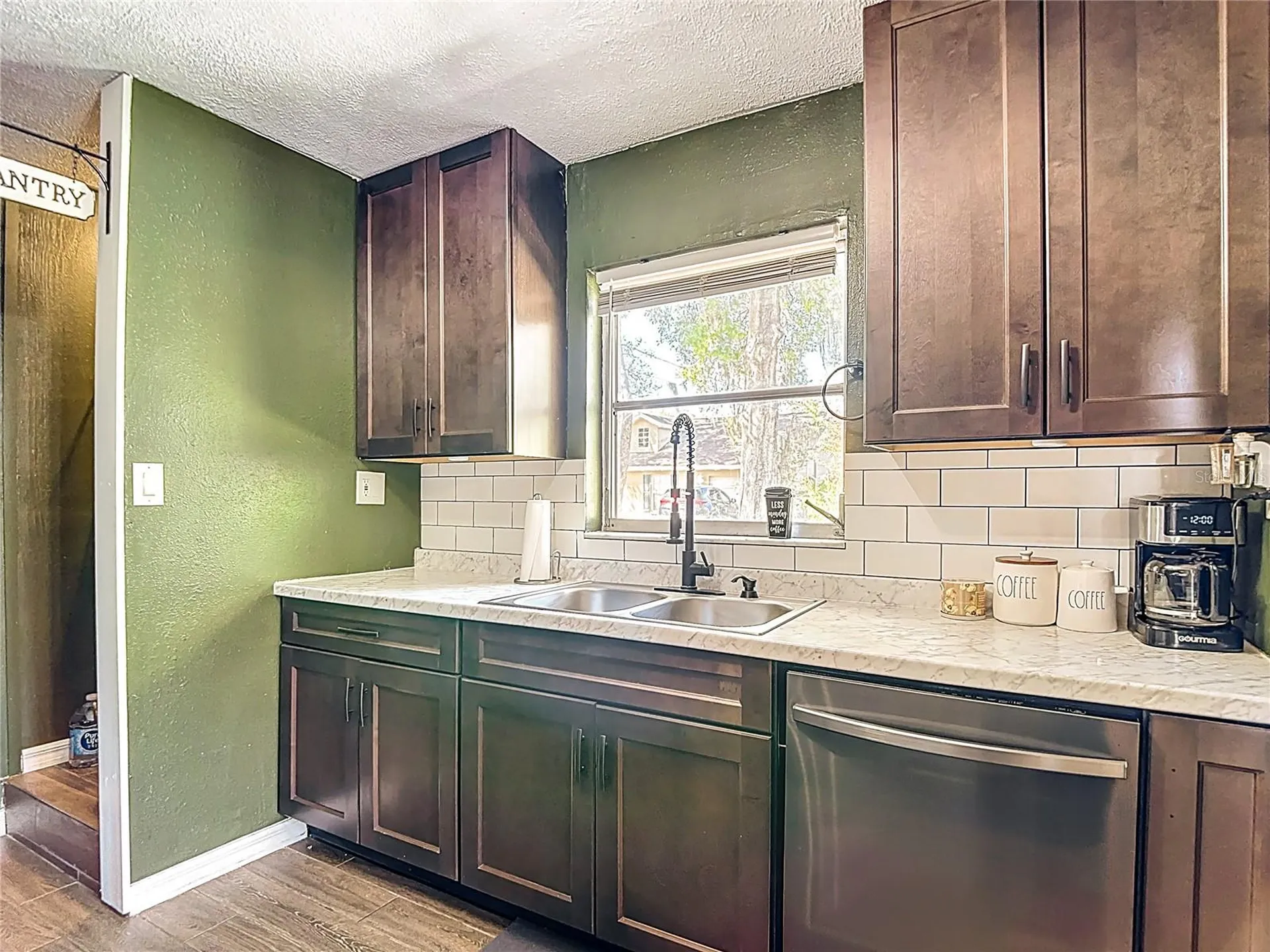 5335 Lemon Avenue Seffner FL 33584
