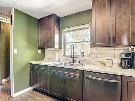 5335 Lemon Avenue Seffner FL 33584