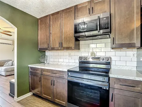 5335 Lemon Avenue Seffner FL 33584