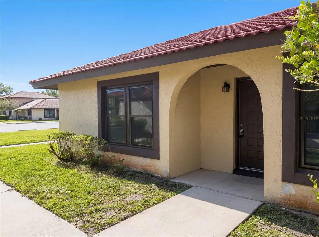 444 Hunter Circle Kissimmee FL 34758