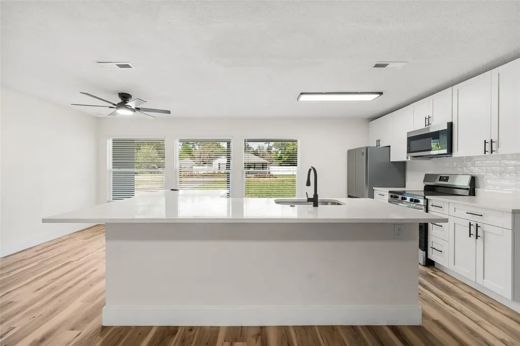 1925 SW 42nd Avenue Gainesville FL 32608