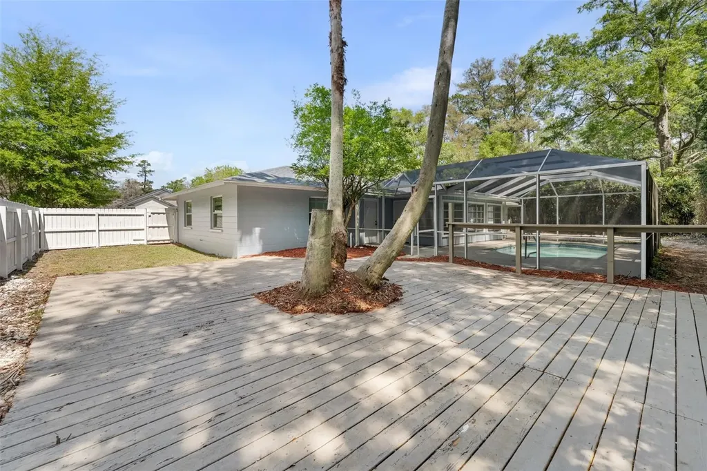 1925 SW 42nd Avenue Gainesville FL 32608