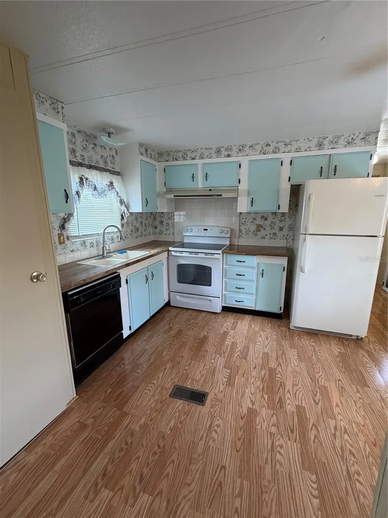 5562 Lansing Drive Wildwood FL 34785