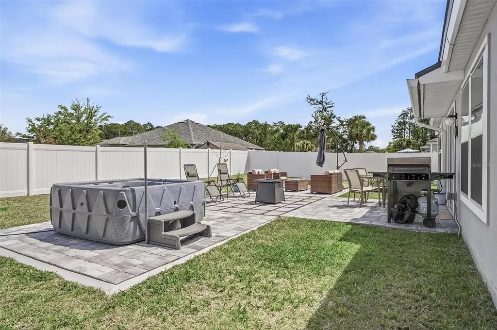 39 Ballenger Lane Palm Coast FL 32137