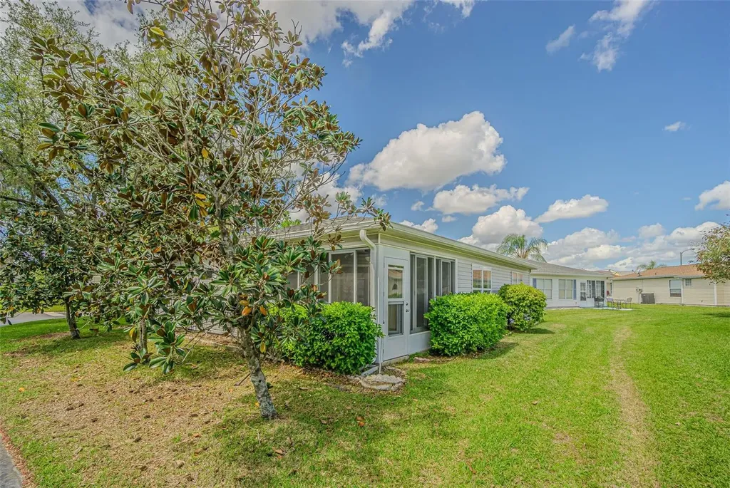 11204 Corey Pavin Lane San Antonio FL 33576