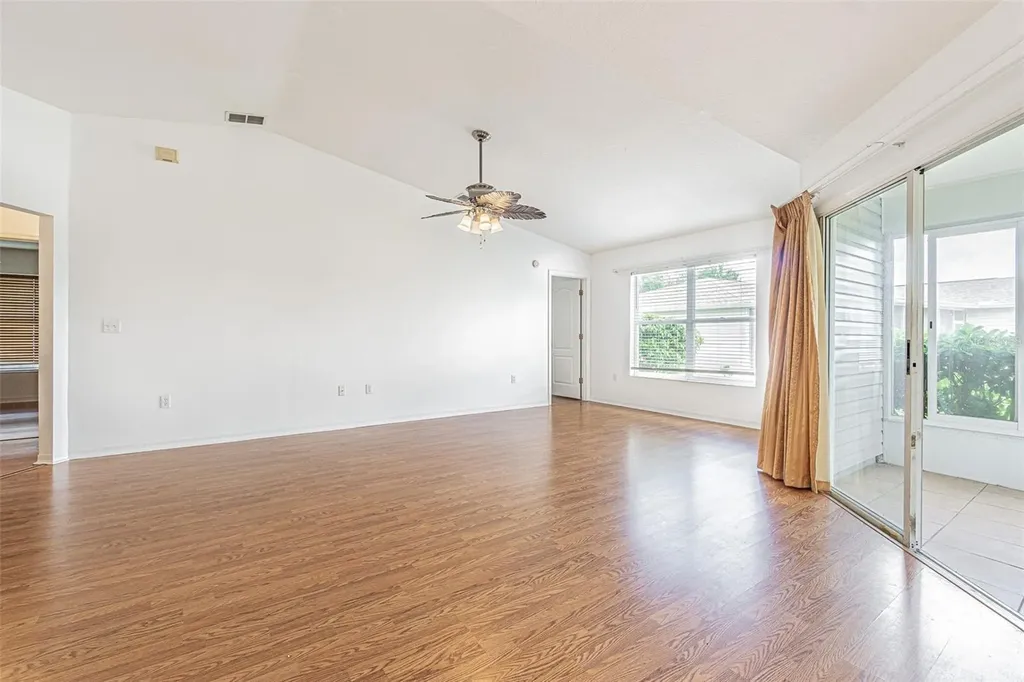 11204 Corey Pavin Lane San Antonio FL 33576
