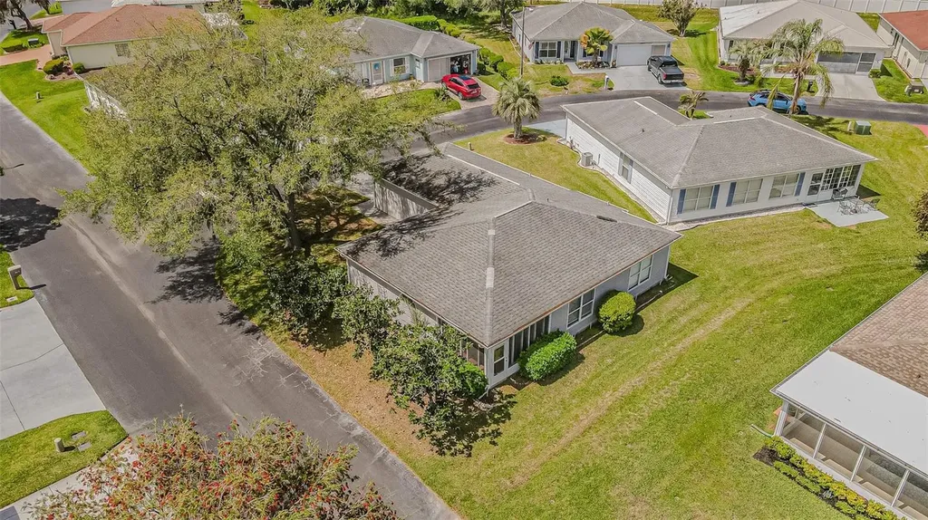 11204 Corey Pavin Lane San Antonio FL 33576