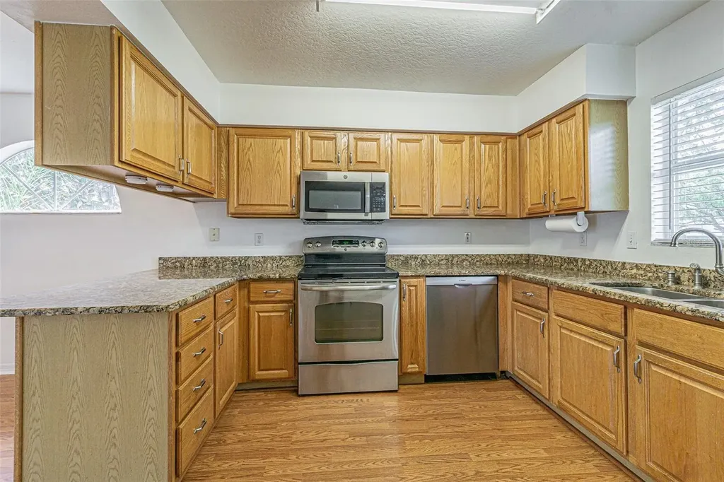 11204 Corey Pavin Lane San Antonio FL 33576