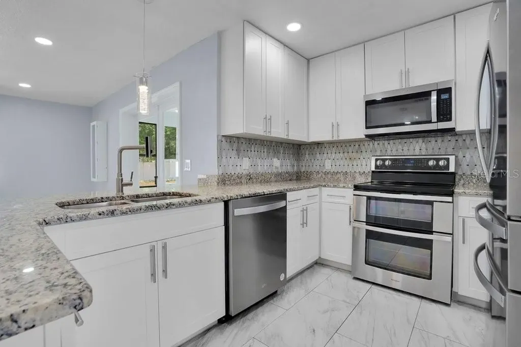 3575 Lark Lane Mulberry FL 33860