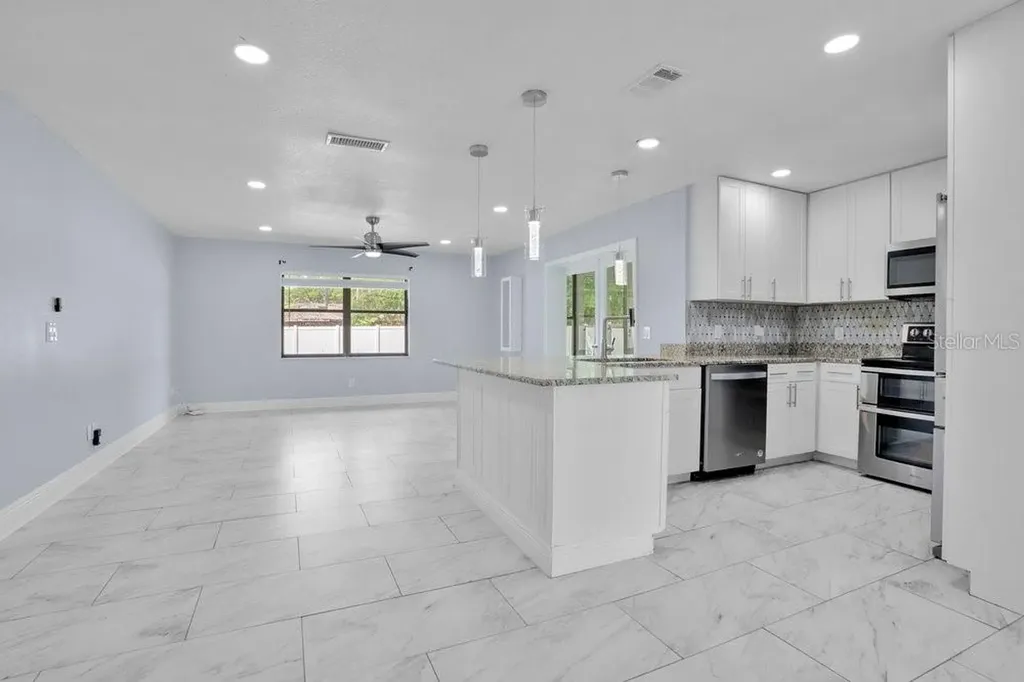 3575 Lark Lane Mulberry FL 33860