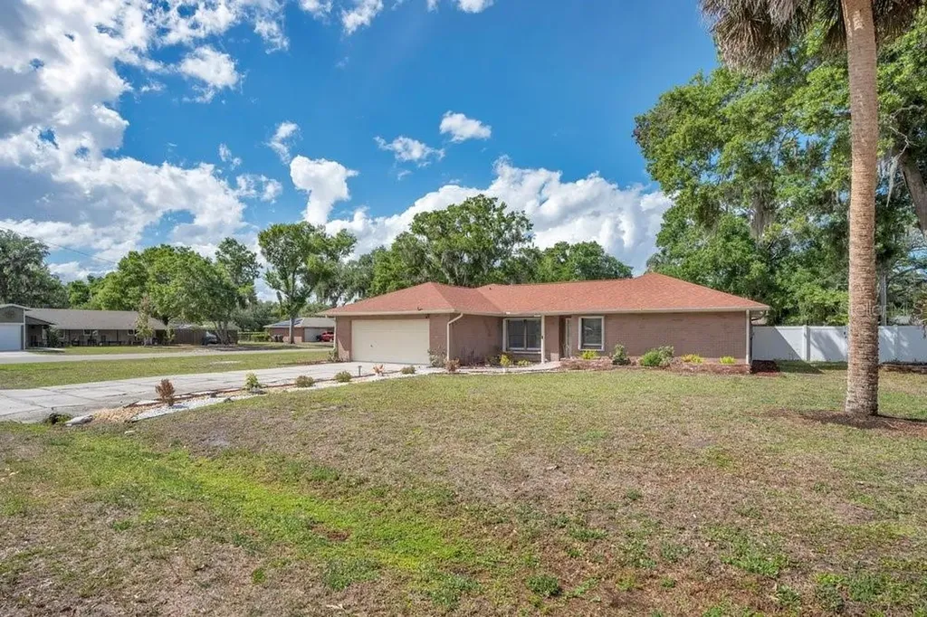 3575 Lark Lane Mulberry FL 33860