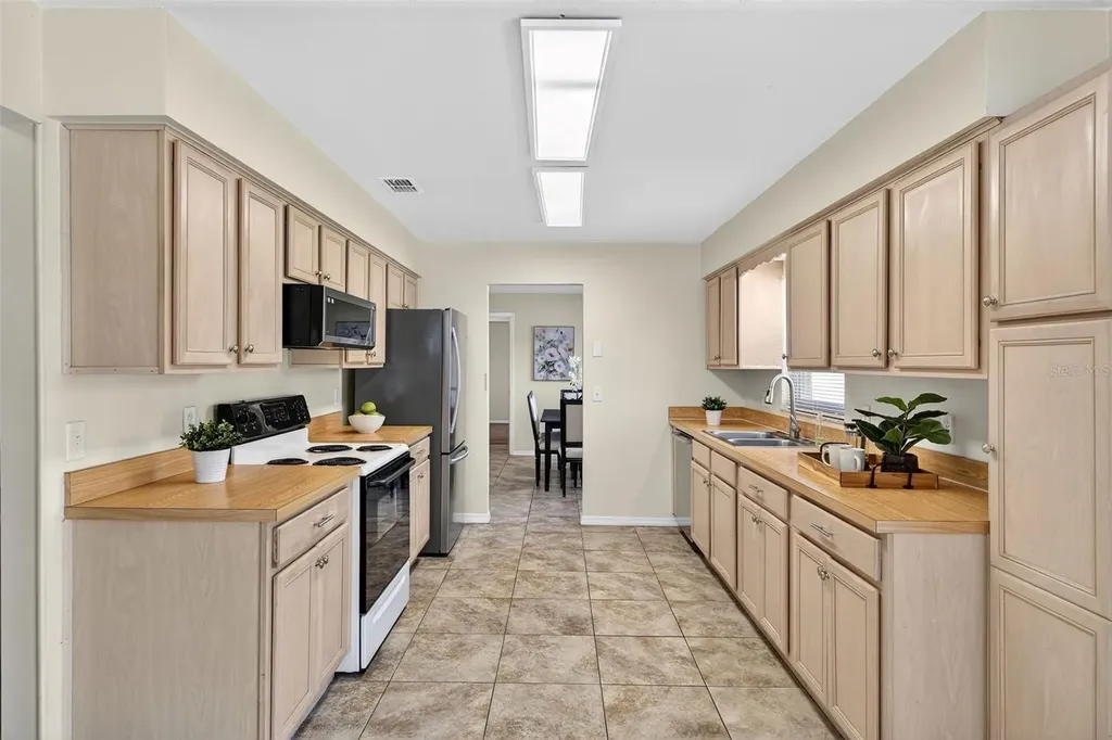 1036 Manchester Circle Winter Park FL 32792