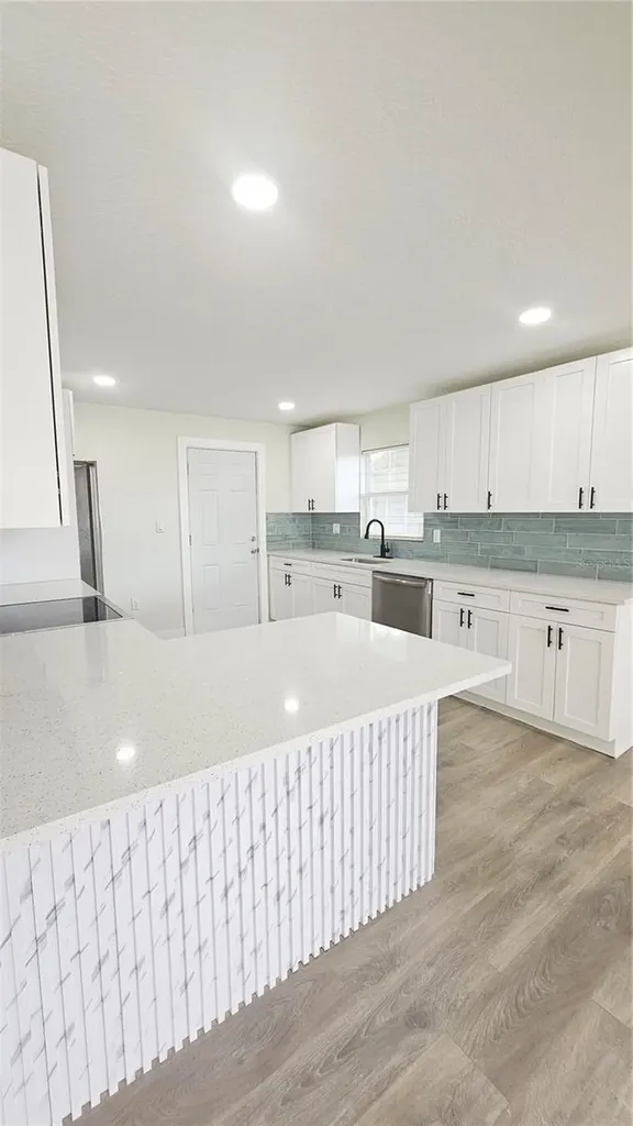 8419 N Ola Avenue Tampa FL 33604
