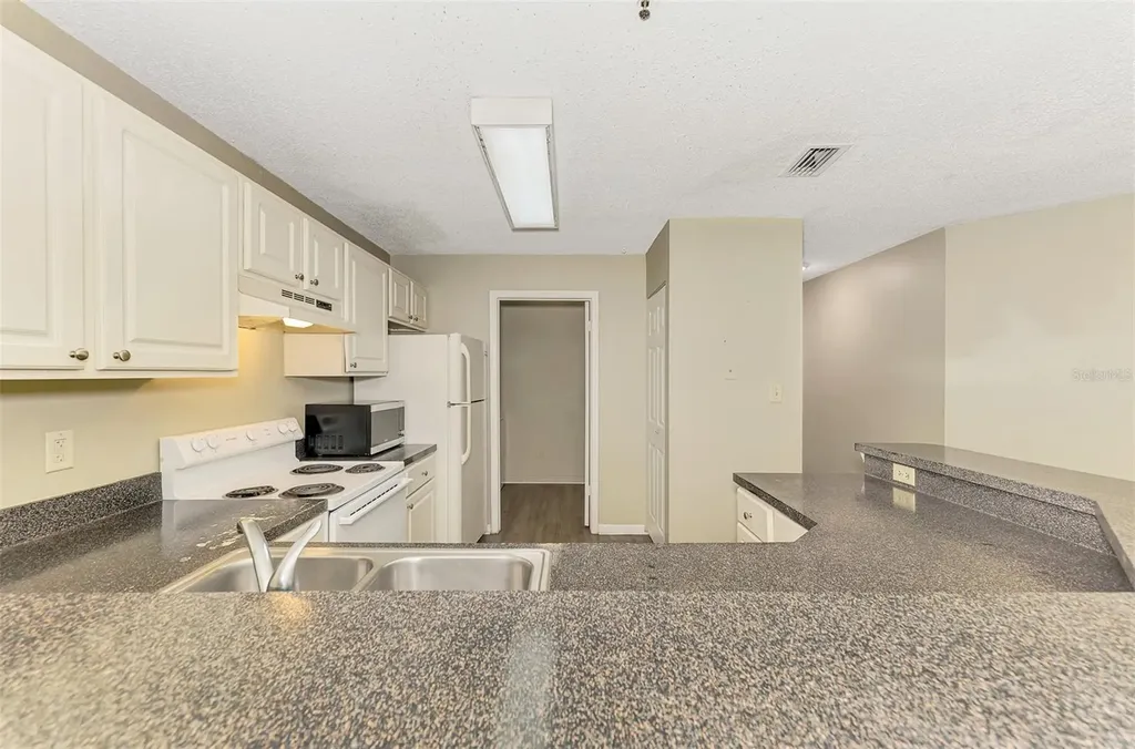 4045 Crockers Lake Boulevard Sarasota FL 34238