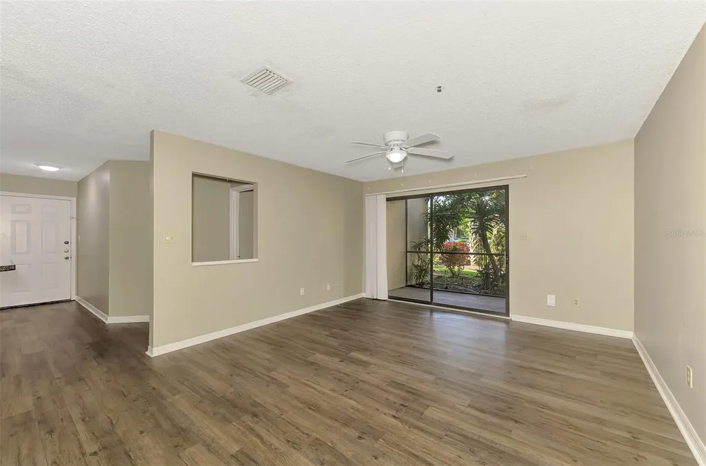 4045 Crockers Lake Boulevard Sarasota FL 34238